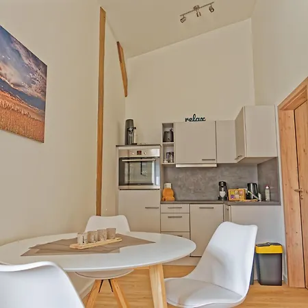 Apartment Junge 1 *