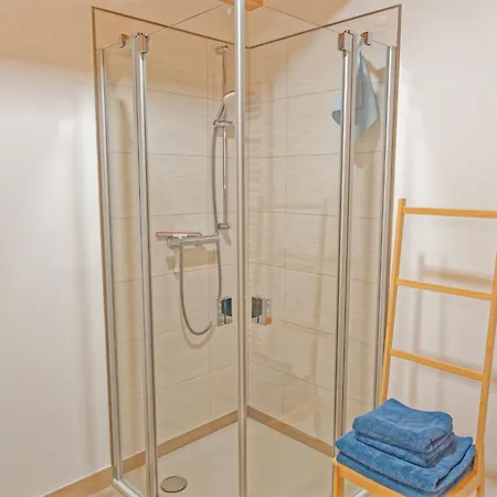 Apartment Junge 1 *