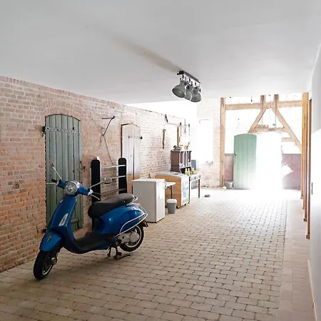 Junge 1 Apartment Lohe-Rickelshof